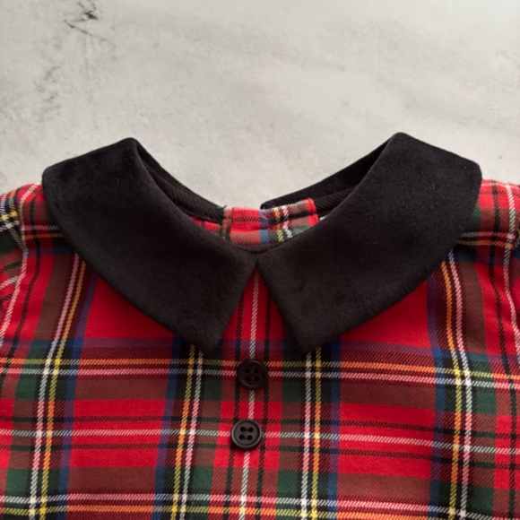 Edgehill Collection Nwt Red Plaid Holiday w/ Velvet Collar Boy's Shortall Romper - Picture 4 of 5